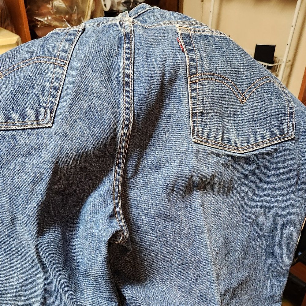 Women's Levi's 550 jeans